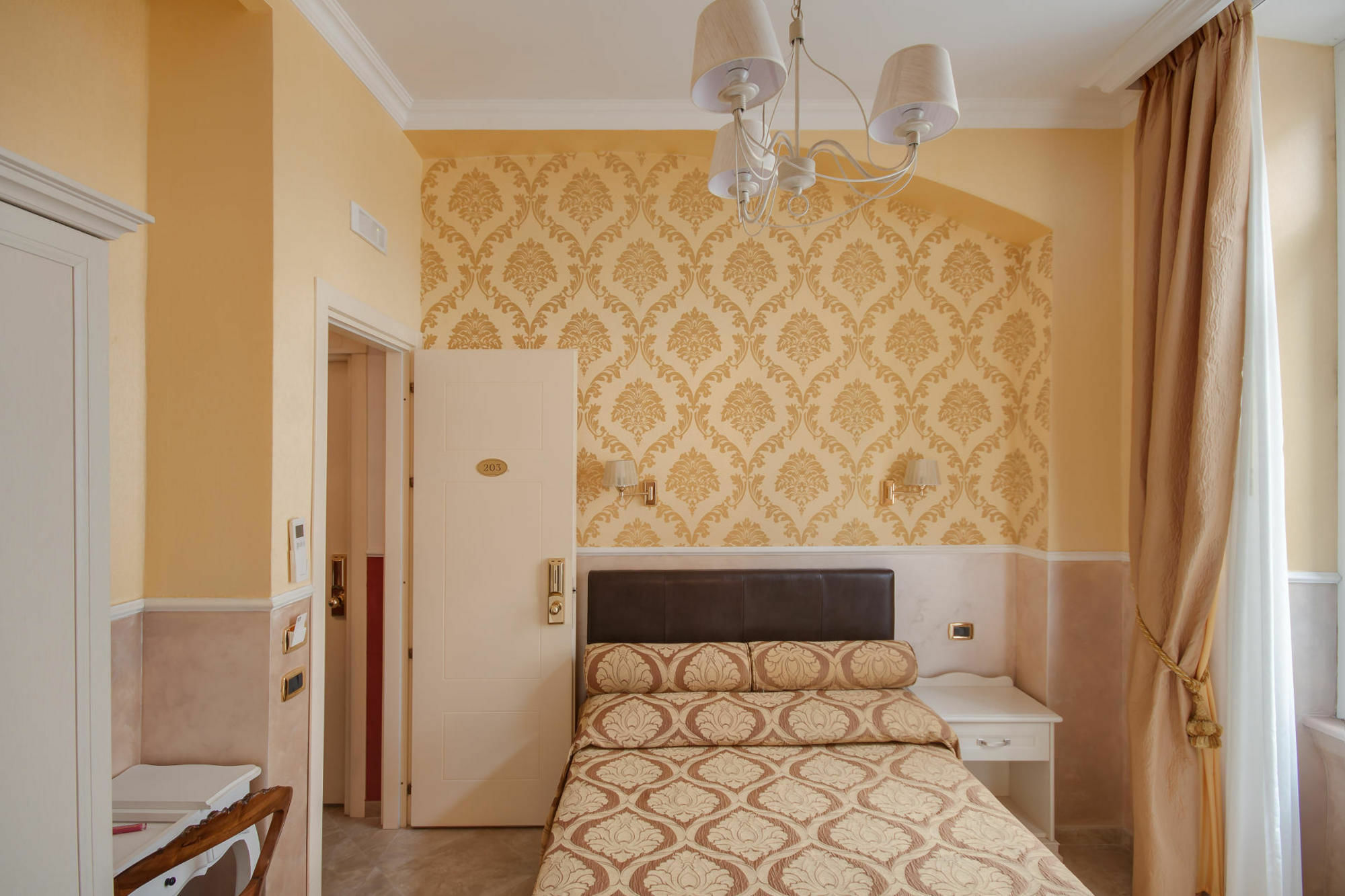 Quality In Rome Hotel Exterior foto