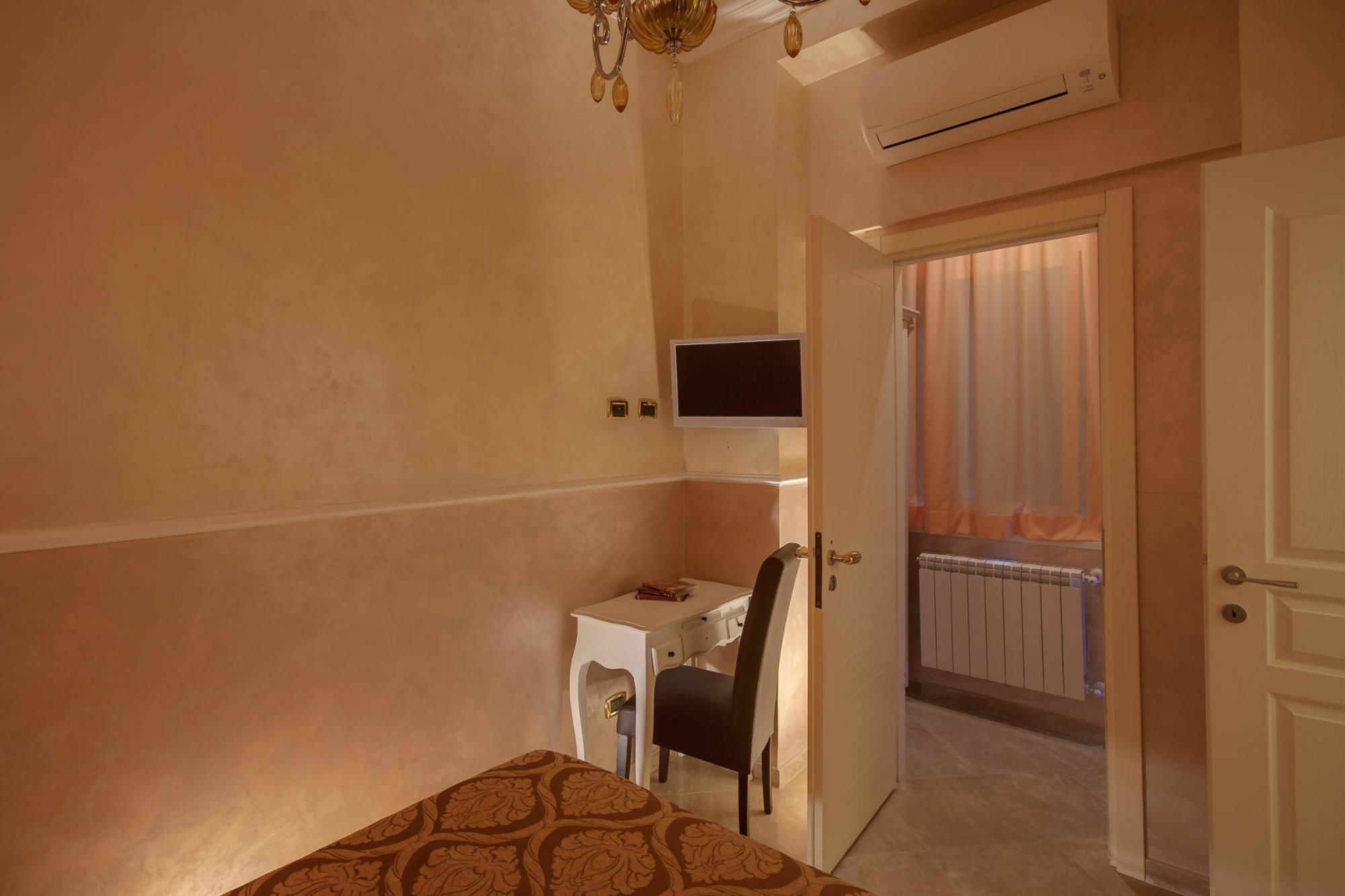 Quality In Rome Hotel Exterior foto