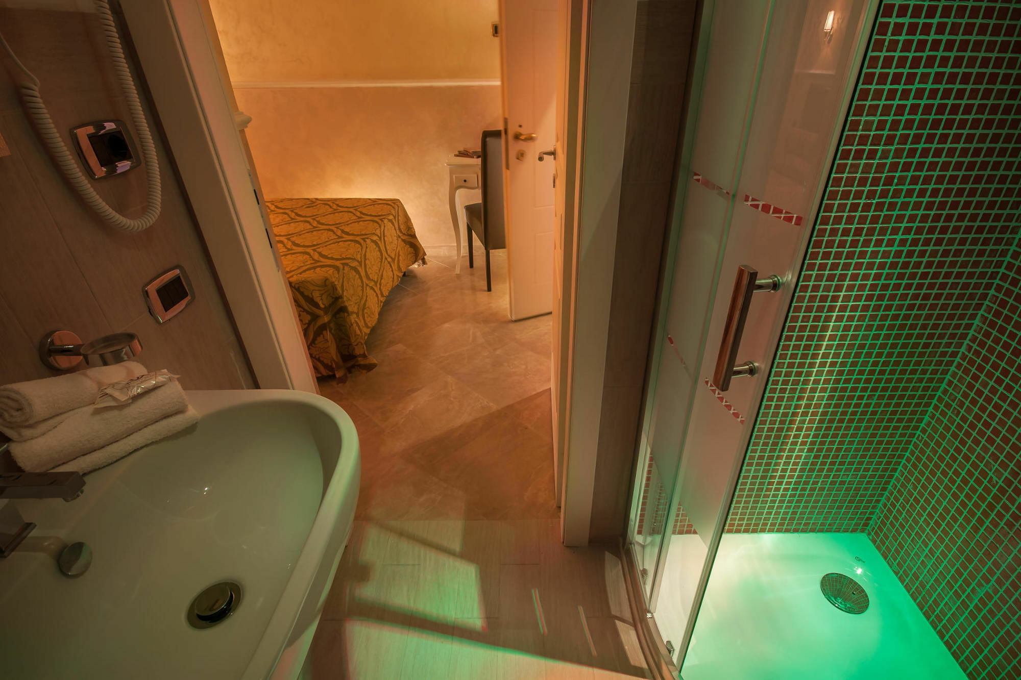 Quality In Rome Hotel Exterior foto